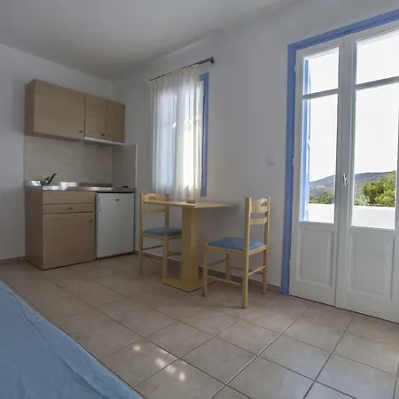 Astarti Apartments Livadi  Kamer foto