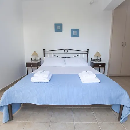 Astarti Apartments Livadi  Kamer foto