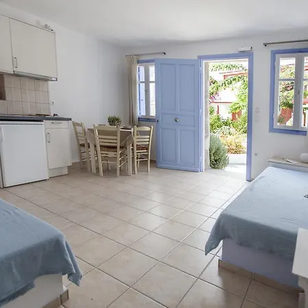 Astarti Apartments Livadi  Buitenkant foto